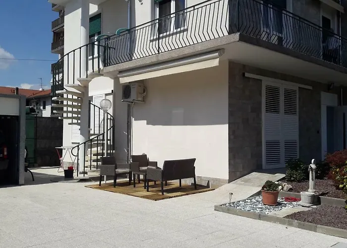 Regina فندق مبيت وإفطار 4*